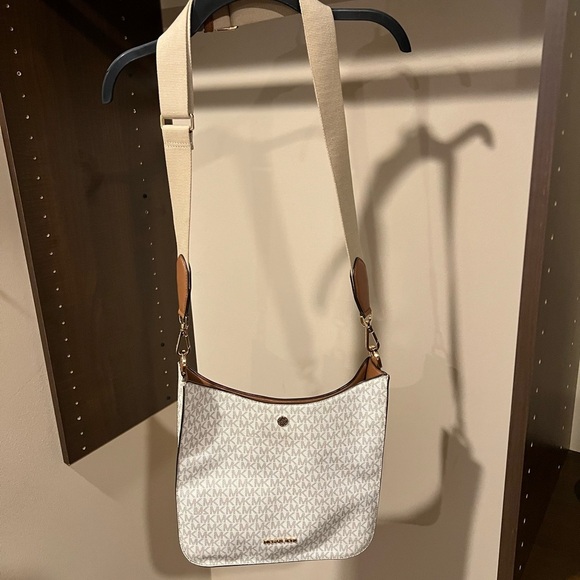 Michael Kors Cream and Brown Crossbody Bag - Picture 1 of 9